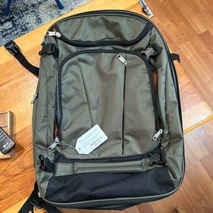 Ebags mother lode travel backpack. Army green.